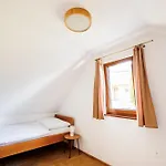 Semesterbostad Vazka *